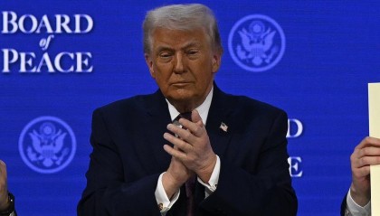 乐鱼体育登录入口-不动武不加税不付钱 美“夺岛”言论背后谎言重重